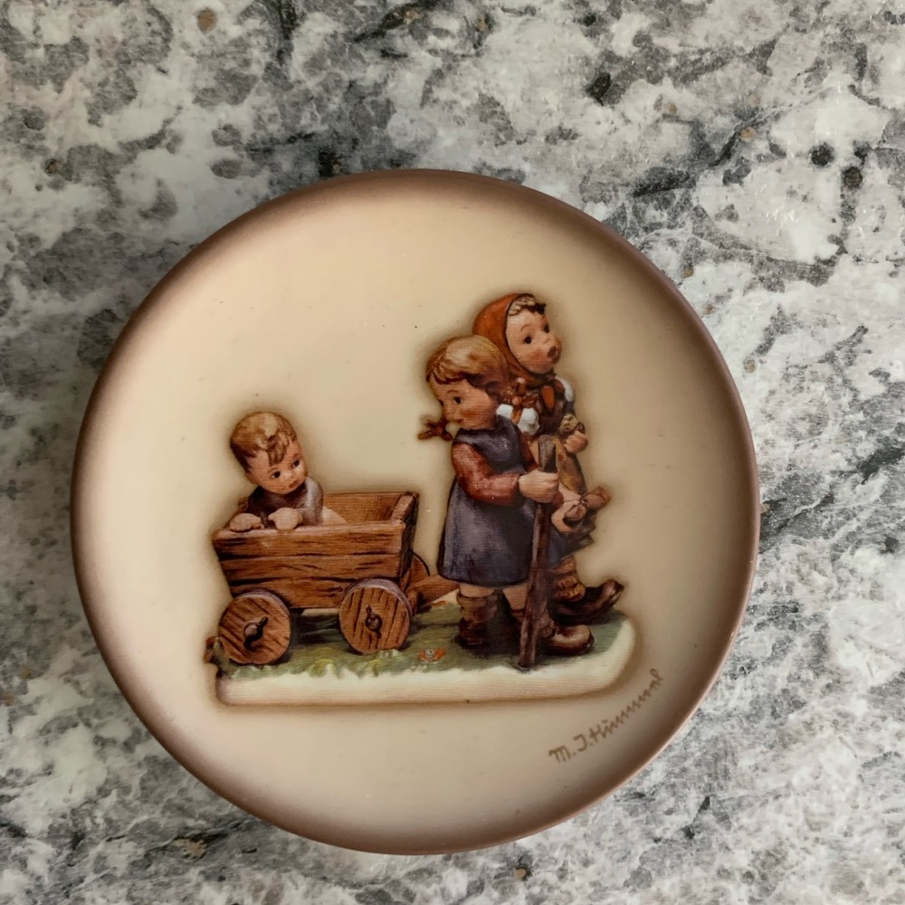 Goebel Hummel Century Collection...Pleasant Journey - Picture 2 of 4